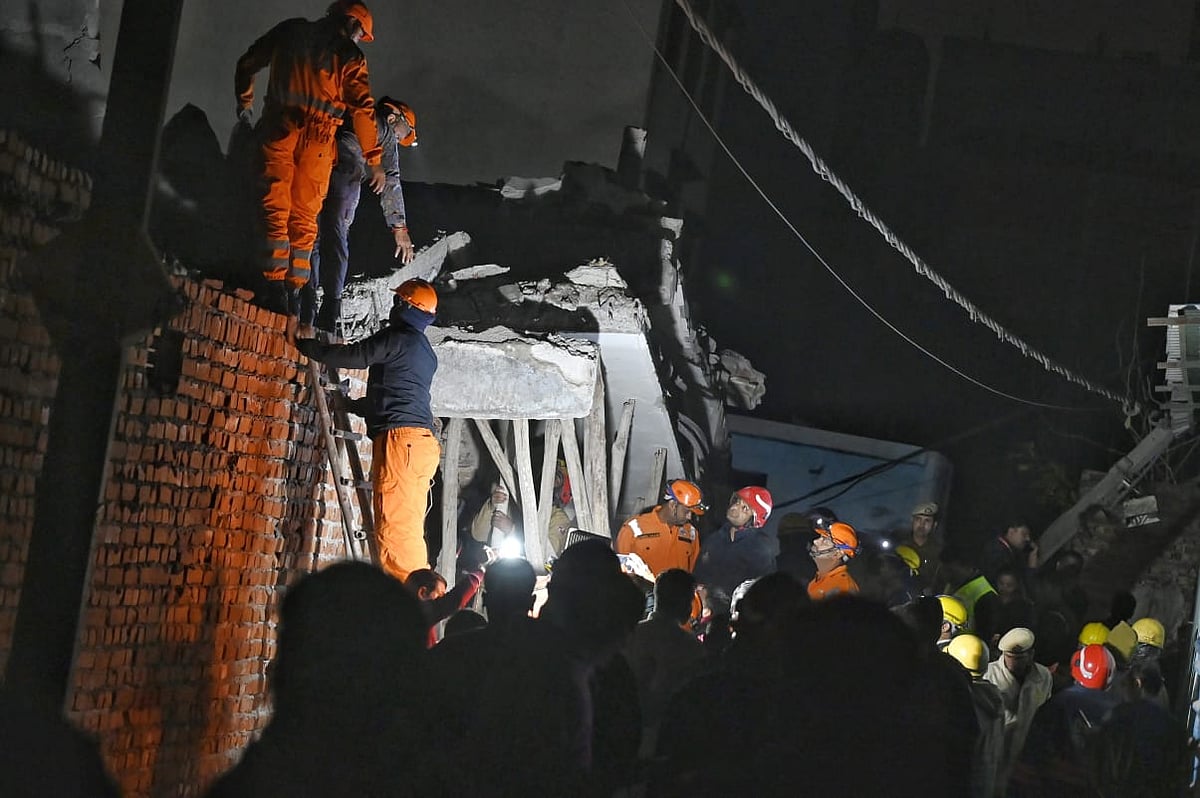 Four-storey building collapses in Delhi's Burari, 10 rescued