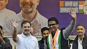 After liquor scam, ‘sheesh mahal politics’, Rahul Gandhi offers honest Delhi govt