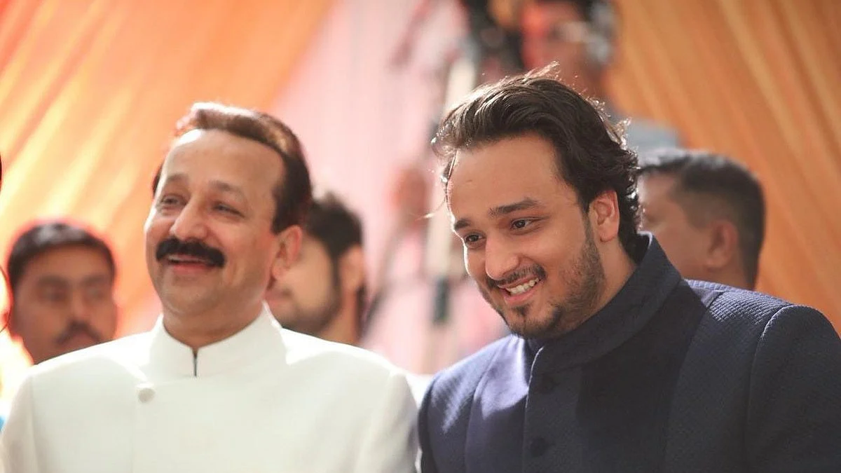Baba Siddique's (left) and his son Zeeshan (right) (photo: @BabaSiddique/X)