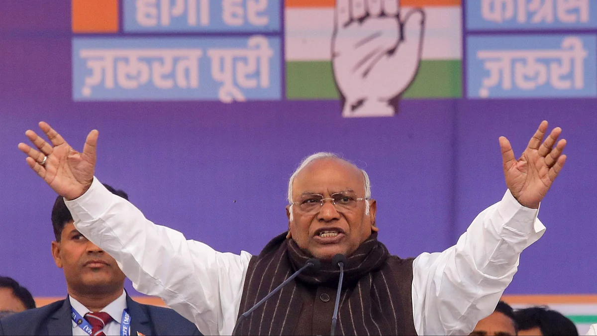 Mallikarjun Kharge during a public meeting in New Delhi on 29 January (photo: PTI)
