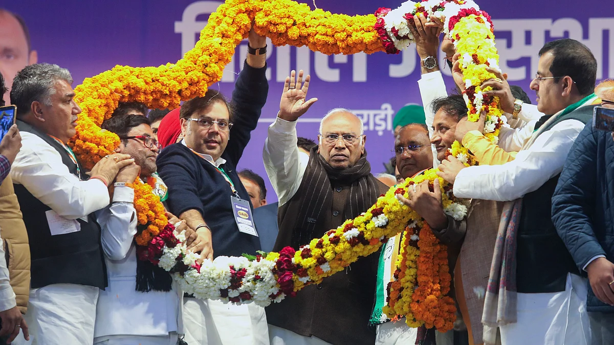Mallikarjun Kharge during a public meeting in New Delhi on 29 January (photo: PTI)