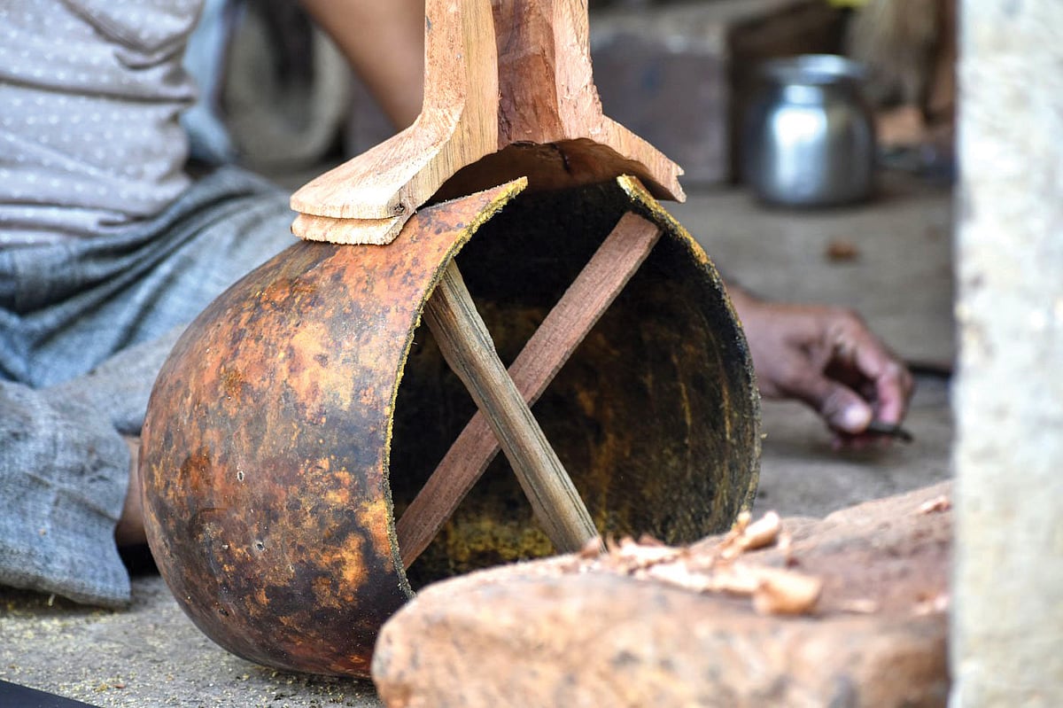 The fading notes of the sitarmakers of Miraj