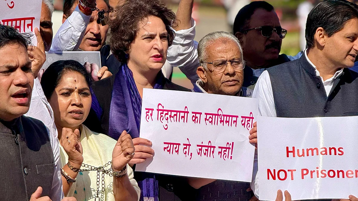Priyanka Gandhi and Deepender Singh Hooda protest in New Delhi on 6 February (photo: NH)