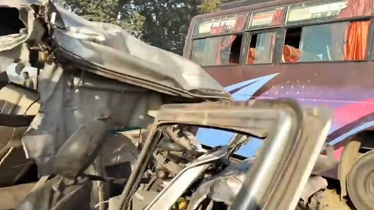 The damaged vehicle on Mirzapur-Prayagraj highway on 15 February (photo: PTI)