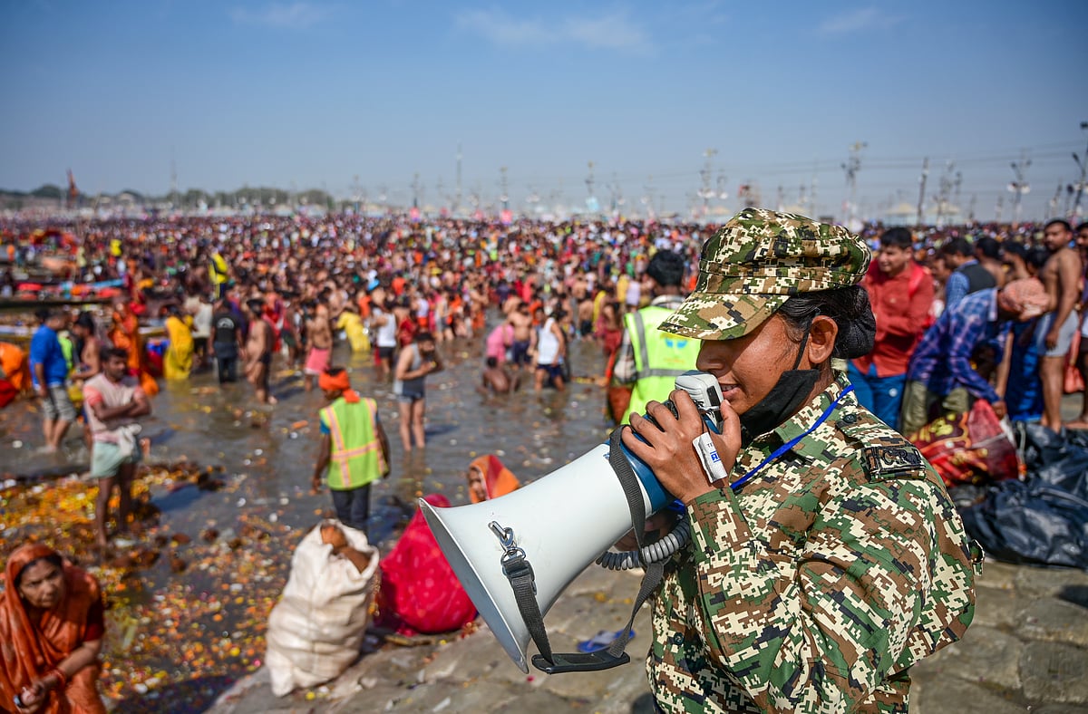 A view of the crowds at Prayagraj (photo: PTI)