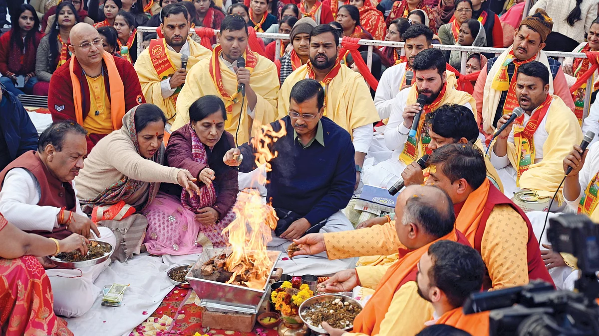 An anti-corruption crusader, Arvind Kejriwal soon found it opportune to pander to Hindutva sentiment