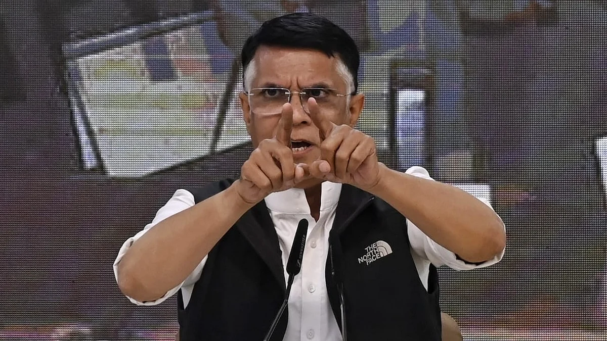Pawan Khera points the accusing fingers back at PM Narendra Modi’s BJP (photo: Vipin/NH)