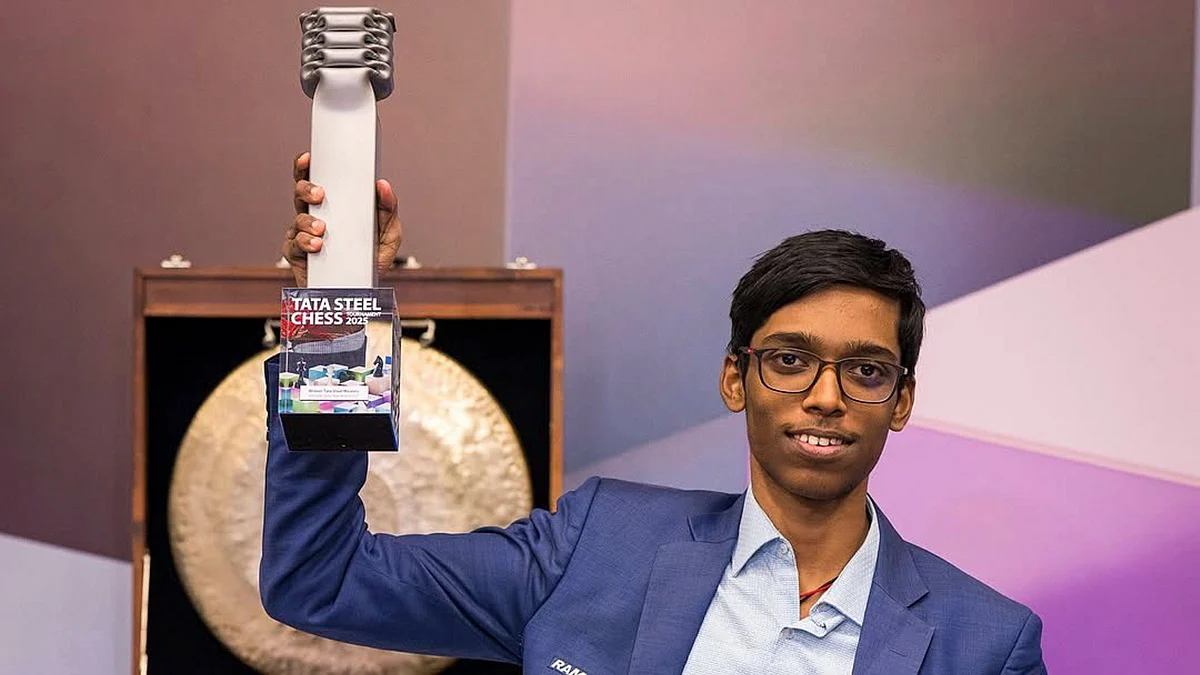 R. Praggnanandhaa with the Tata Steel Chess Masters 2025 trophy 