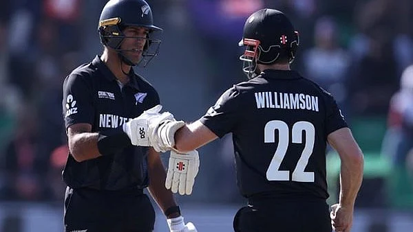 Rachin Ravindra being egged on by Kane Williamson during their stand (photo: @NCCBlackCaps/X