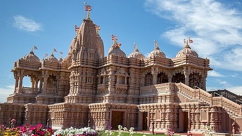 BAPS Shri Swaminarayan Mandir in California (photo: IANS)