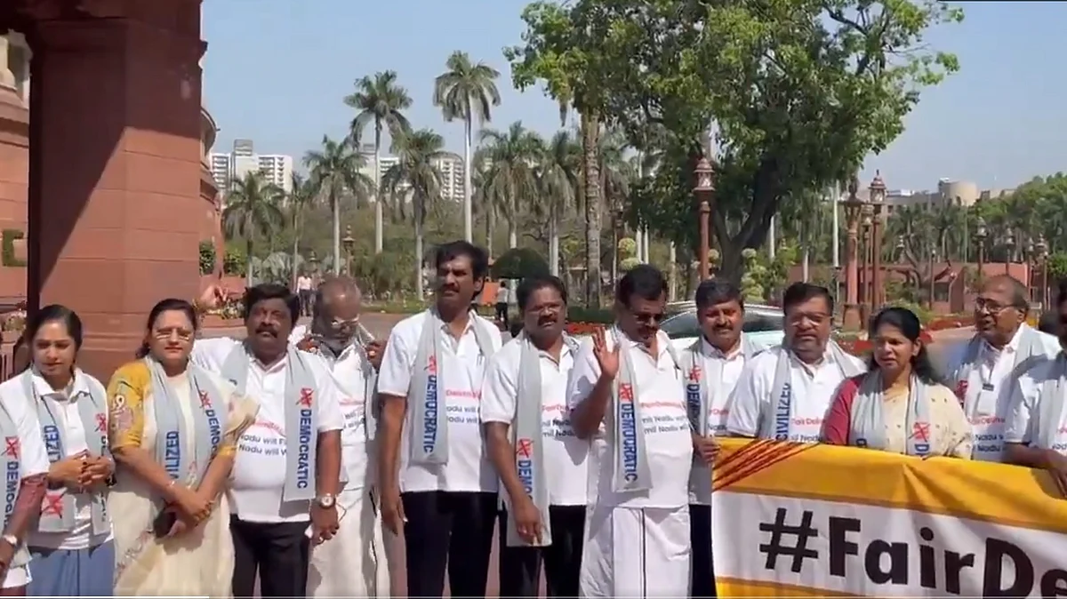T-shirts with '#fairdelimitation Tamil Nadu will fight, Tamil Nadu will win' on them
