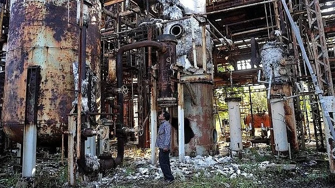 Toxic waste of Bhopal gas tragedy (photo: IANS)