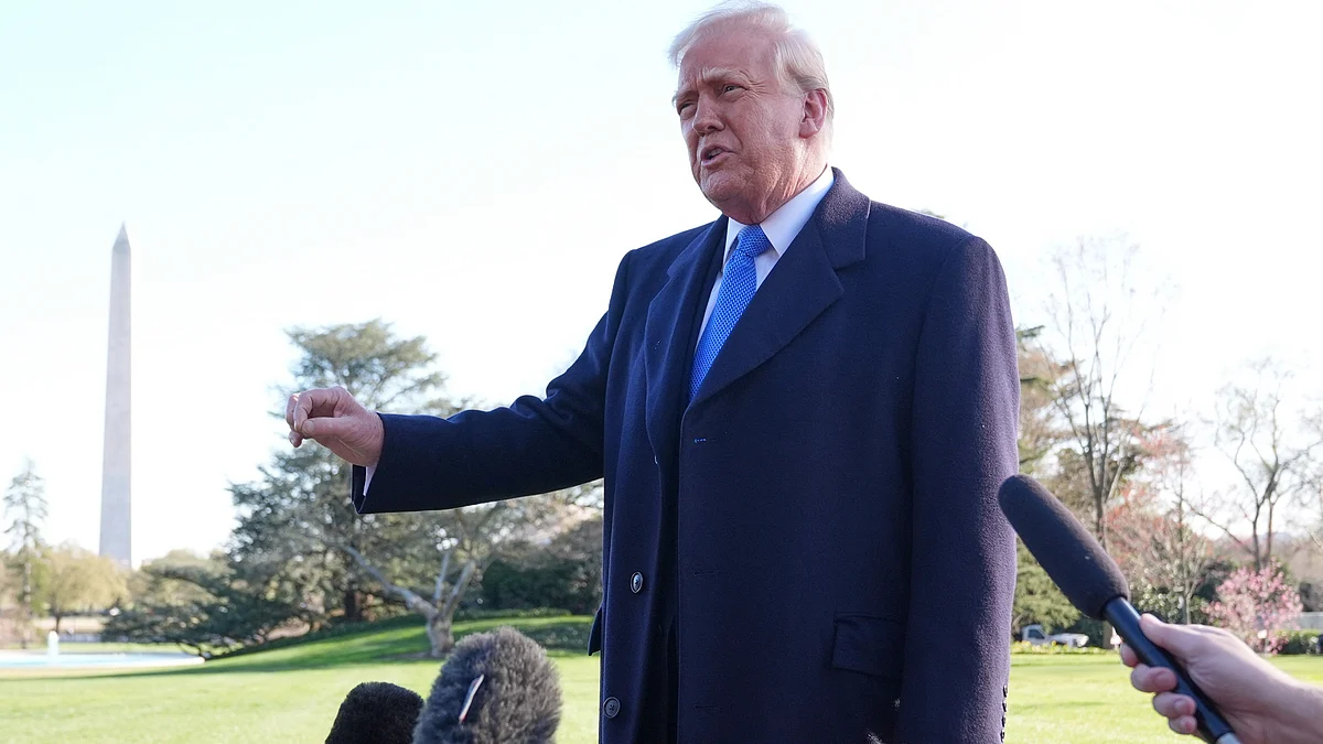 Donald Trump speaks with reporters in Washington on 21 March (photo: AP/PTI)