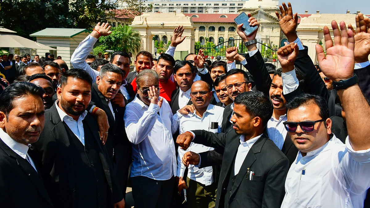 Allahabad HC lawyers on strike over Justice Varma's transfer (photo: PTI)