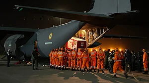 As India and the world rush aid to Myanmar, US efforts seem faltering