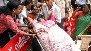 Kerala: ASHA women workers cut, shave hair to protest ‘government apathy’