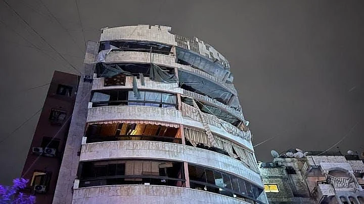 The IDF struck a building in Beirut's southern suburbs around at 4:00 a.m. per netizens