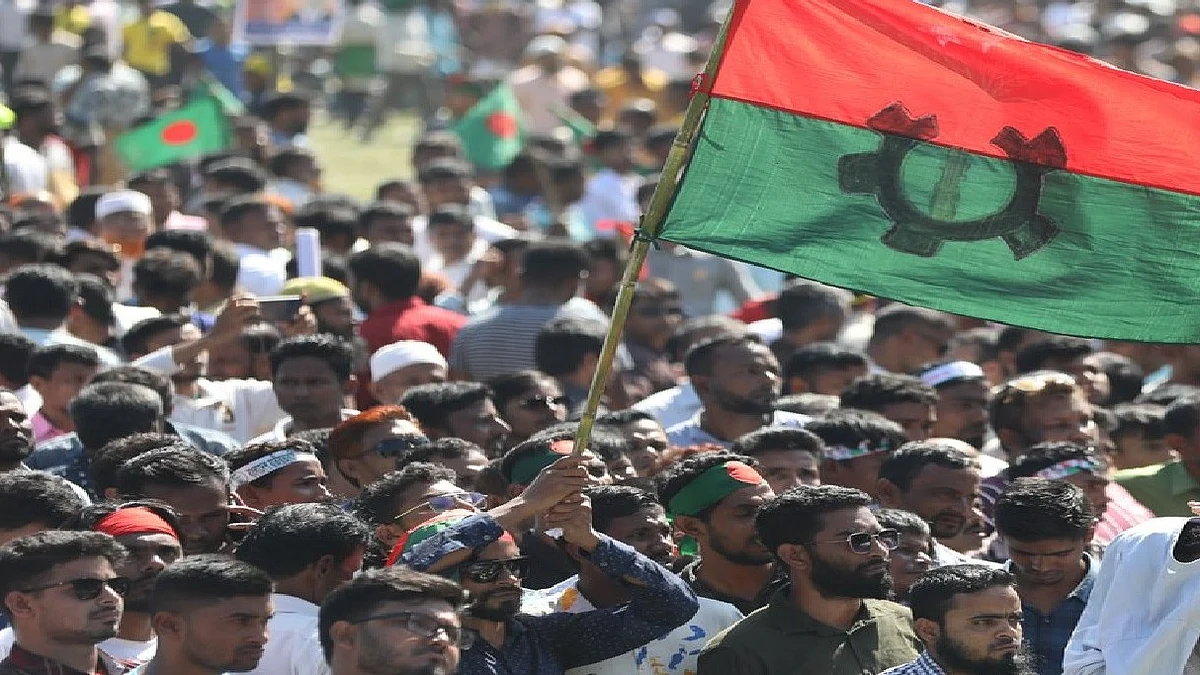 BNP and its affiliated organisations block roads protesting death of its leader 