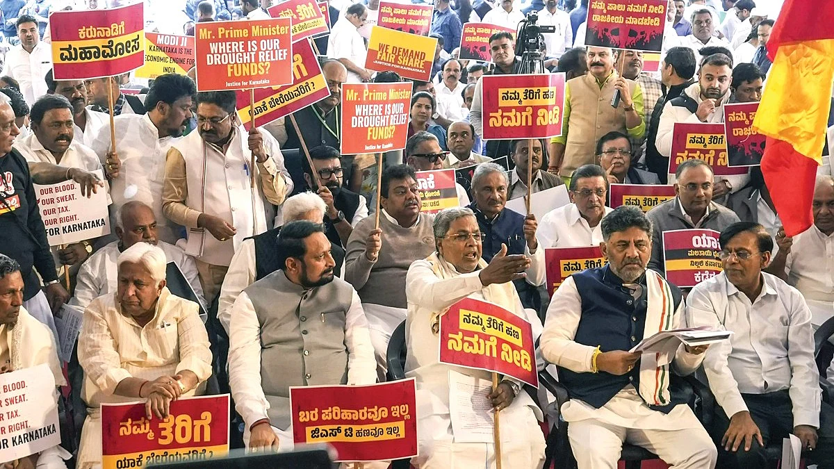 Karnataka CM Siddaramaiah, deputy CM D.K. Shivakumar lead a protest against tax devolution