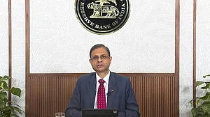 I am Sanjay but not Sanjay of Mahabharat who can predict rate cuts, says RBI governor