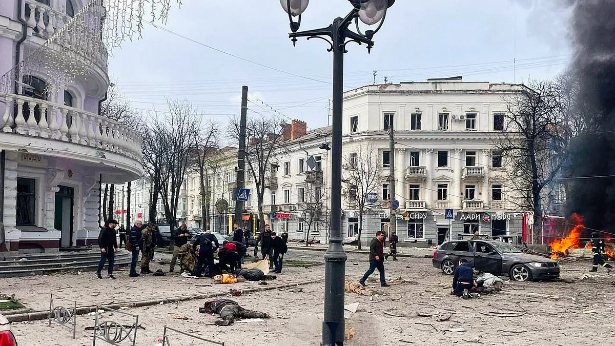 Aftermath of the Russian strike on Sumy (photo: AP/PTI)