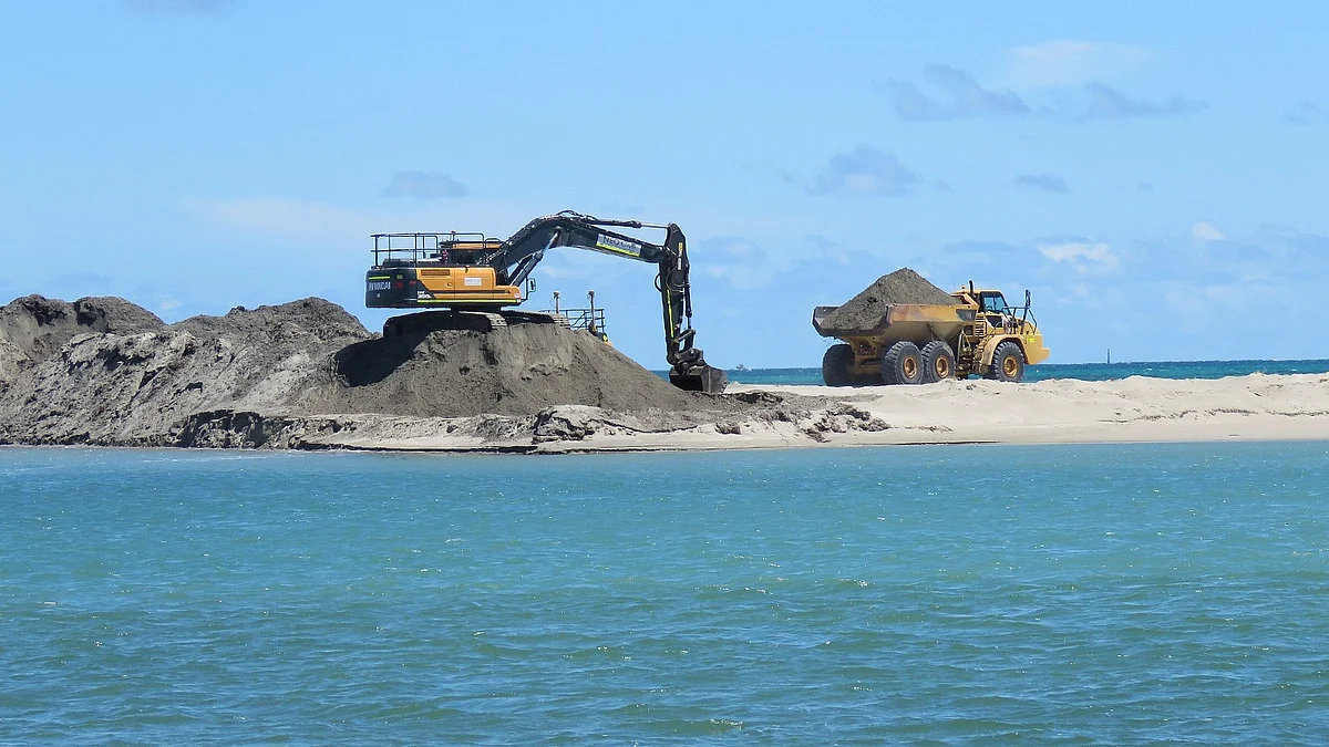 Illegal mining operations along Tamil Nadu’s southern coastline (photo: IANS)