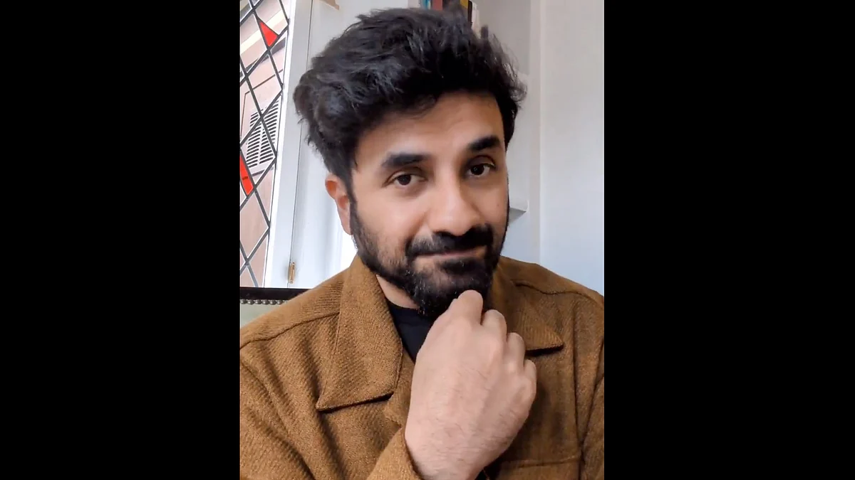 Vir Das isn't impressed with Air India