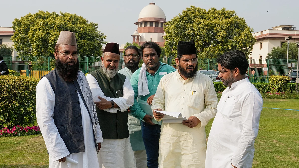 Petitioners challenging the constitutional validity of the Waqf Act at the Supreme Court (photo: PTI)