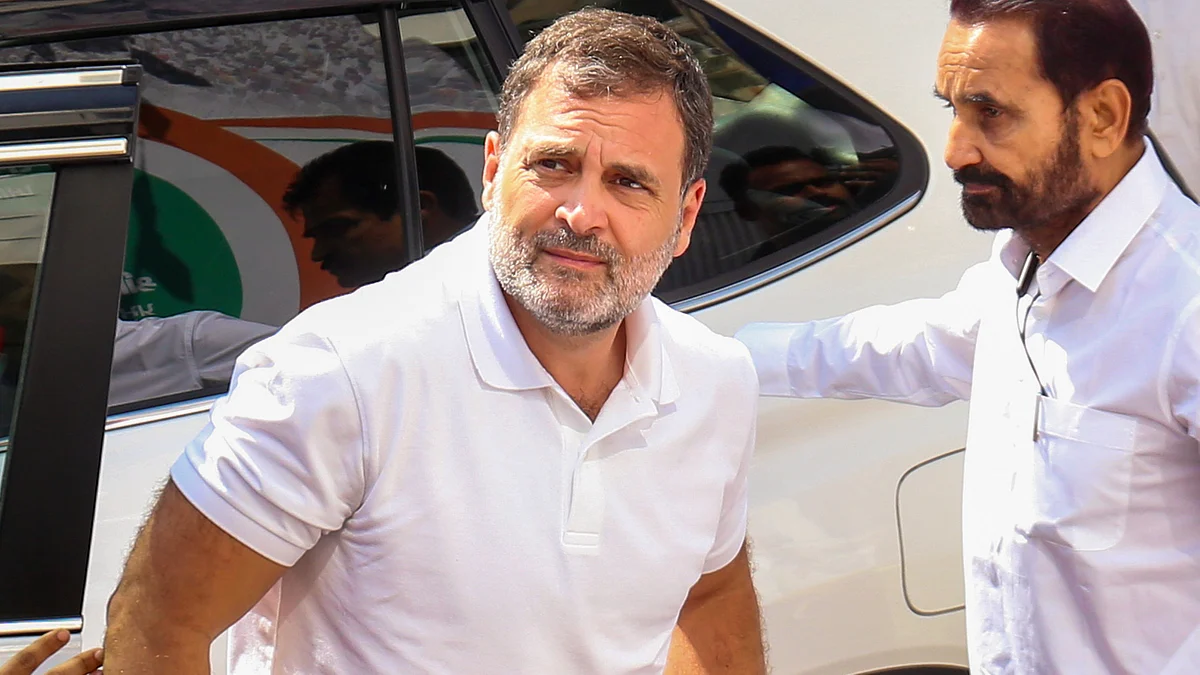 Rahul Gandhi in his white T-shirt in Gujarat last week (photo: PTI)