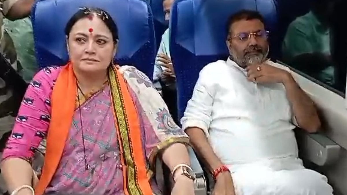 Agnimitra Paul (L), Nishikant Dubey (R): Birds of a contemptuous feather?