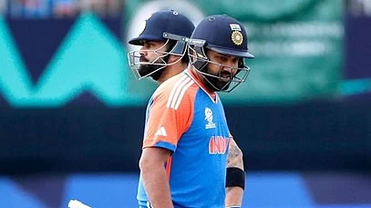 Virat Kohli (left) and Rohit Sharma (photo: BCCI)
