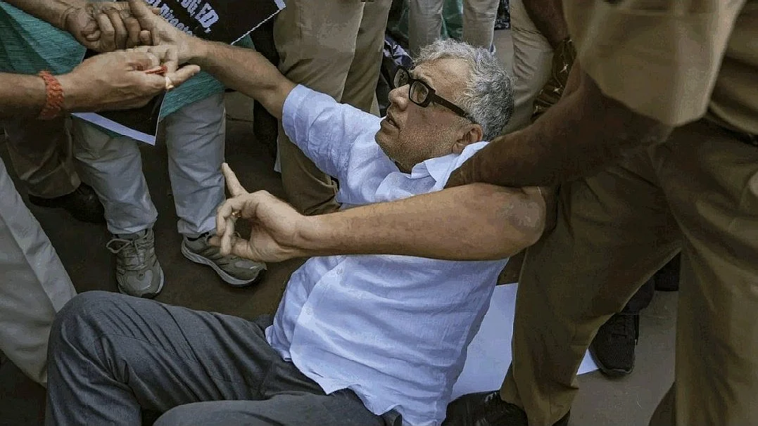 TMC leader Derek O'Brien dragged away from a protest by police
