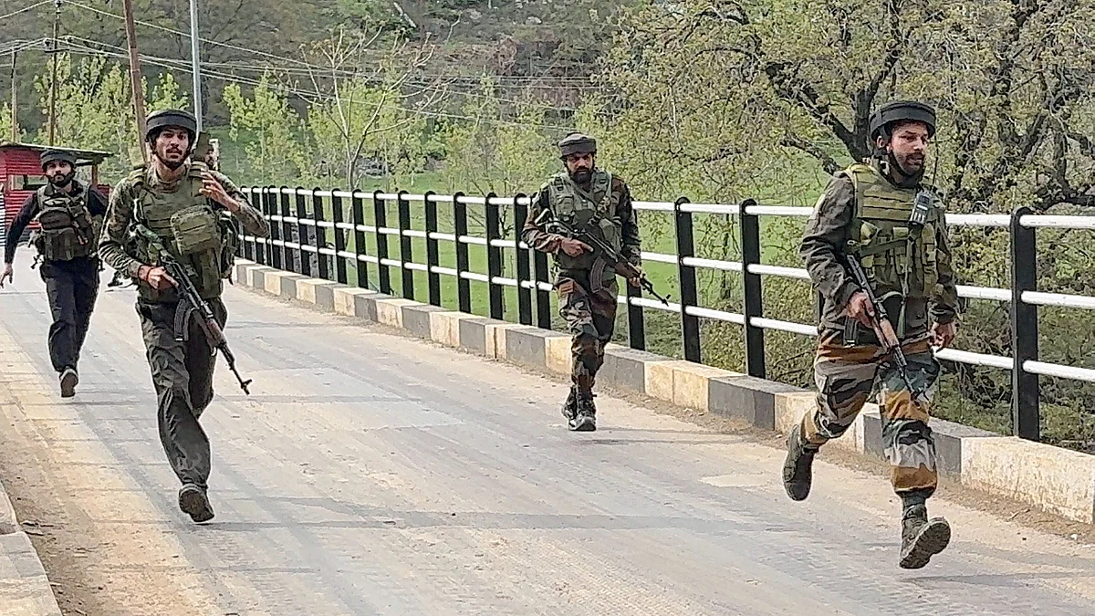 Security forces in J&K's Pahalgam 