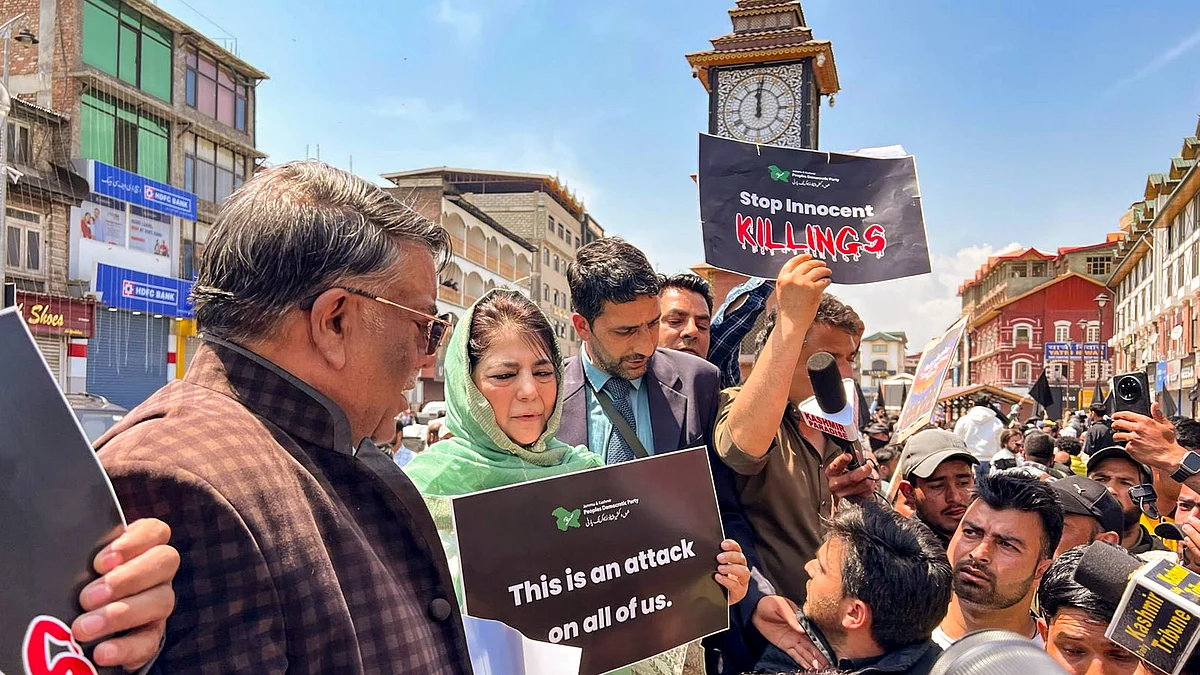Former J&K CM Mehbooba Mufti leads a protest march in Srinagar