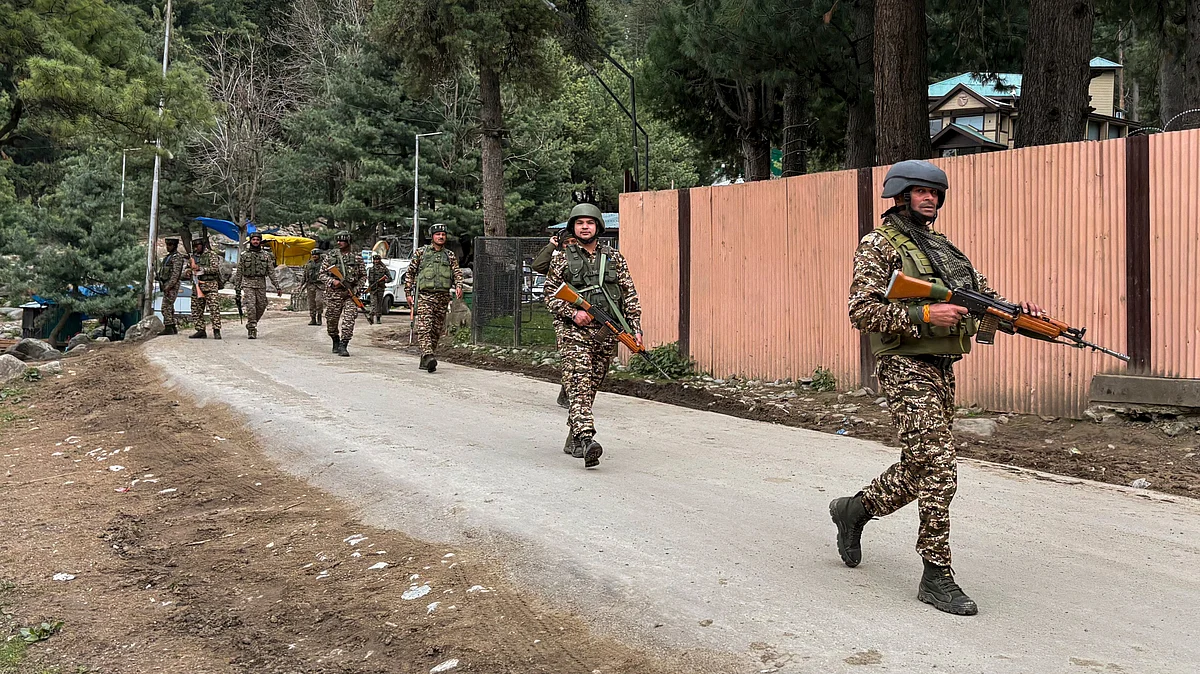 Search operations underway at Pahalgam (photo: PTI)
