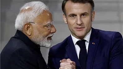 French President Emmanuel Macron with Narendra Modi (photo: IANS)