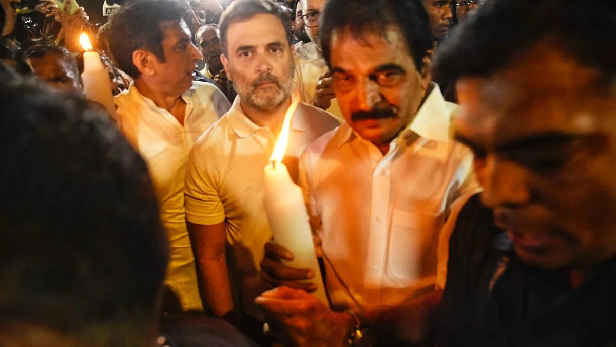 Rahul Gandhi and K.C. Venugopal at the candle march (photo: Vipin/NH) 