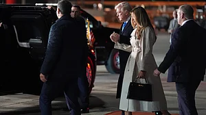 Donald Trump with first lady Melania Trump at Leonardo da Vinci International Airport (photo: AP/PTI)