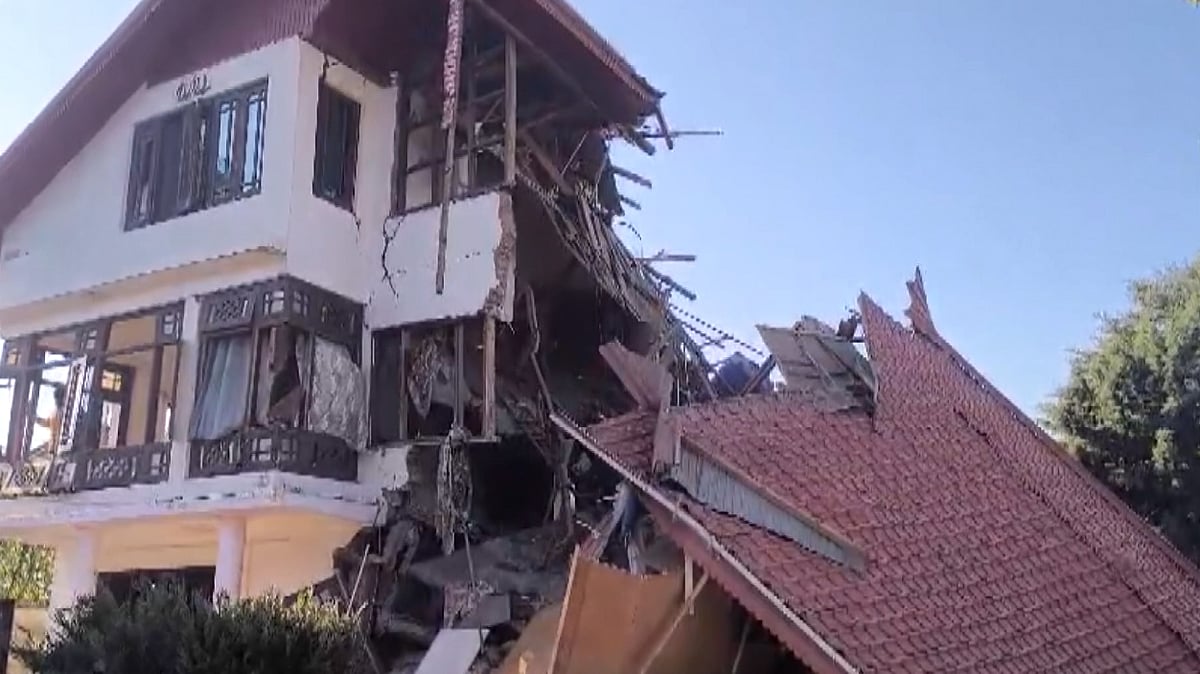 A house demolished by security forces in J&K's Bandipora (Photo: PTI)