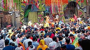 Devotees at Bankey Bihari temple (file photo)