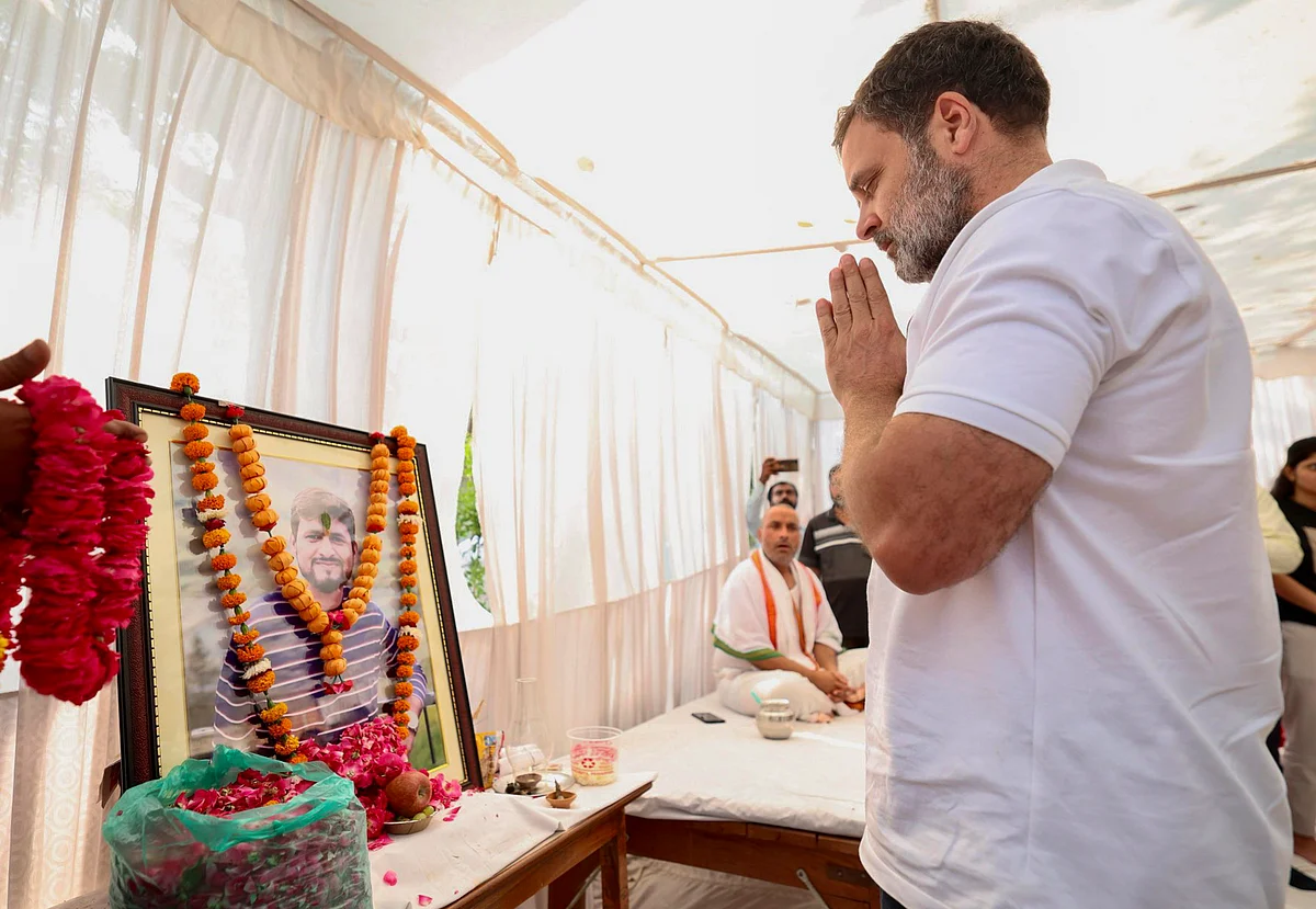 Rahul Gandhi pays homage to Shubham Dwivedi of Kanpur, who was killed in the Pahalgam terrorist attack