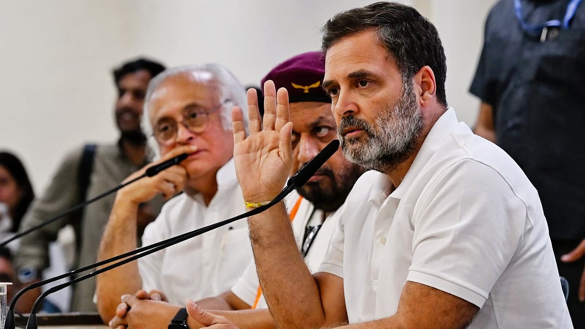 Rahul Gandhi and Congress leaders at a press meet on the caste census in Delhi (photo: Vipin/NH) 