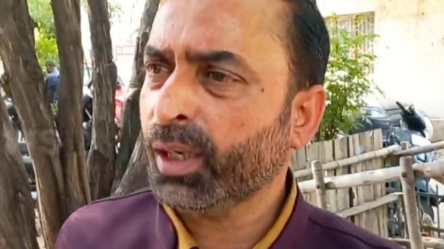 Policeman Iftkhar Ali (video screengrab)