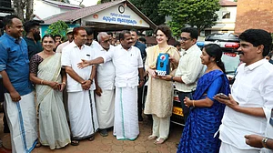 Kerala: Priyanka Gandhi Vadra hands over keys of ambulance to forest dept