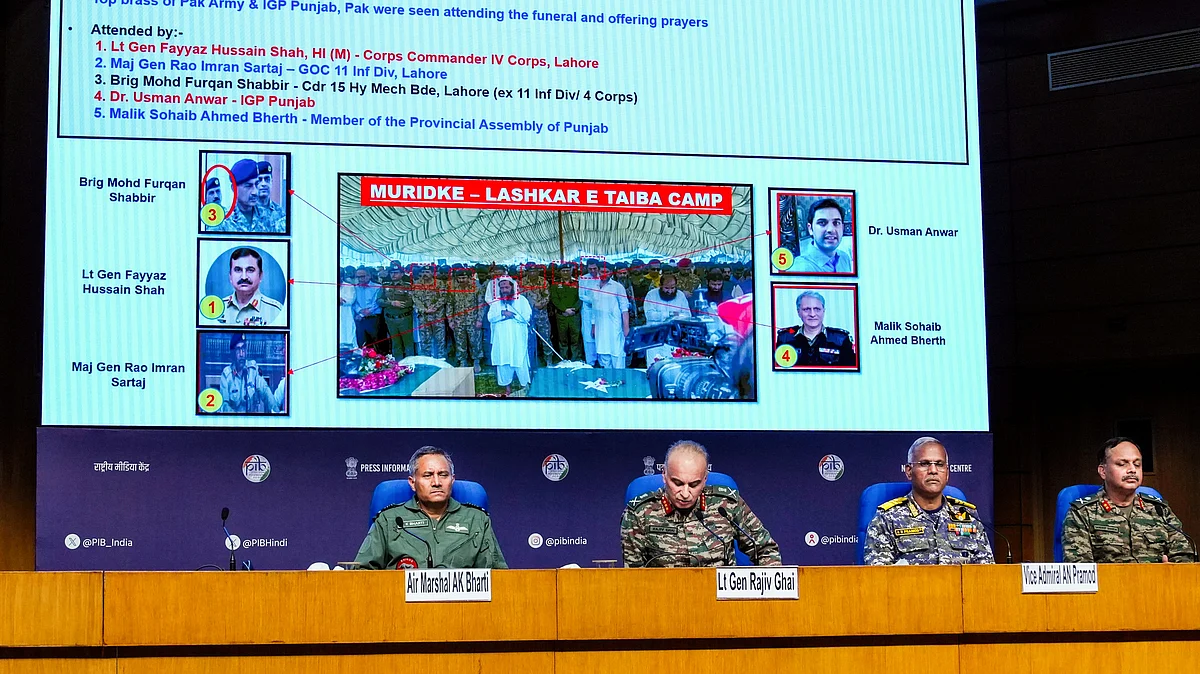 DGMO Lt Gen. Rajiv Ghai, Air Mar. AK Bharti, Vice-Adm. AN Pramod and Maj. Gen. SS Sharda