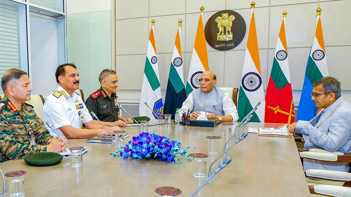 Defence minister Rajnath Singh at a review meeting with chiefs of staff (photo: PIB)