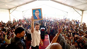 Bihar: Blocked by police, Rahul Gandhi detours, walks to Ambedkar Hostel