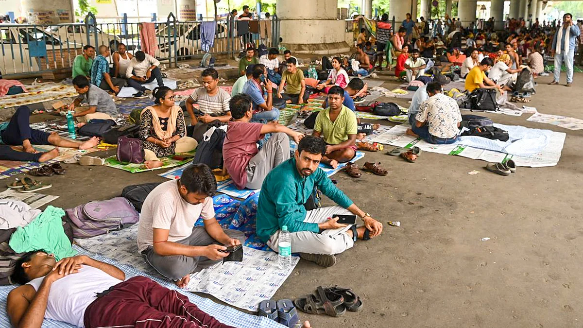 School teachers protest in Kolkata on 16 May (photo: PTI)
