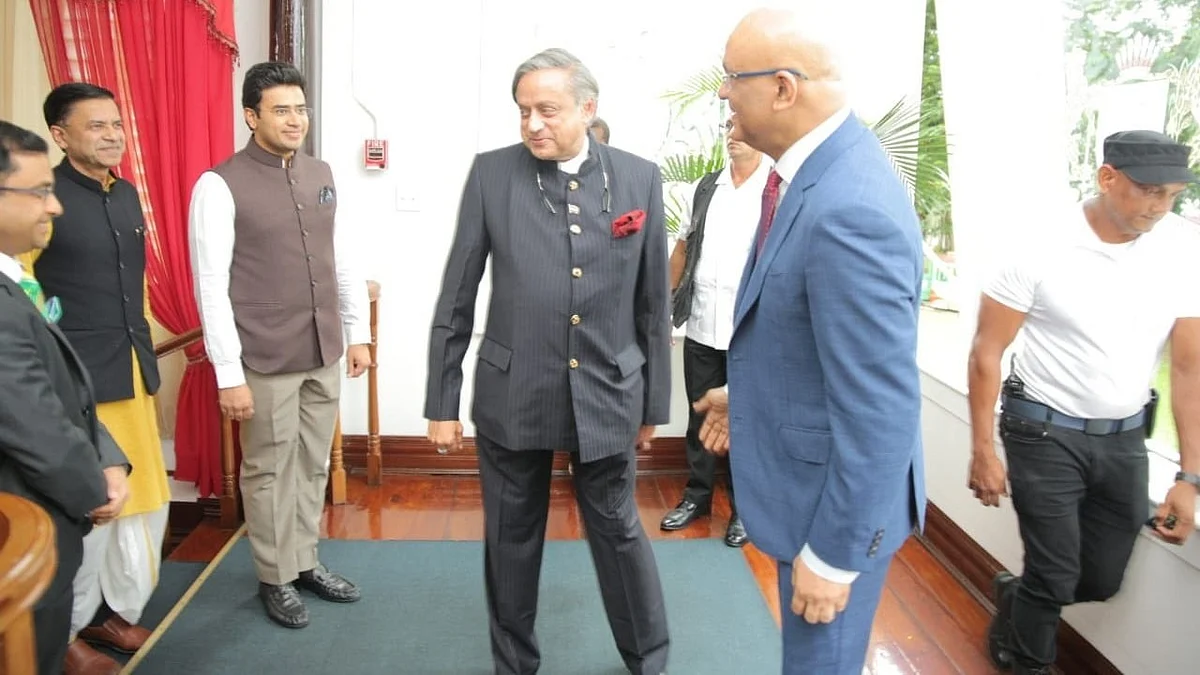 Bharrat Jagdeo meets Indian delegation in Guyana (photo: IANS)