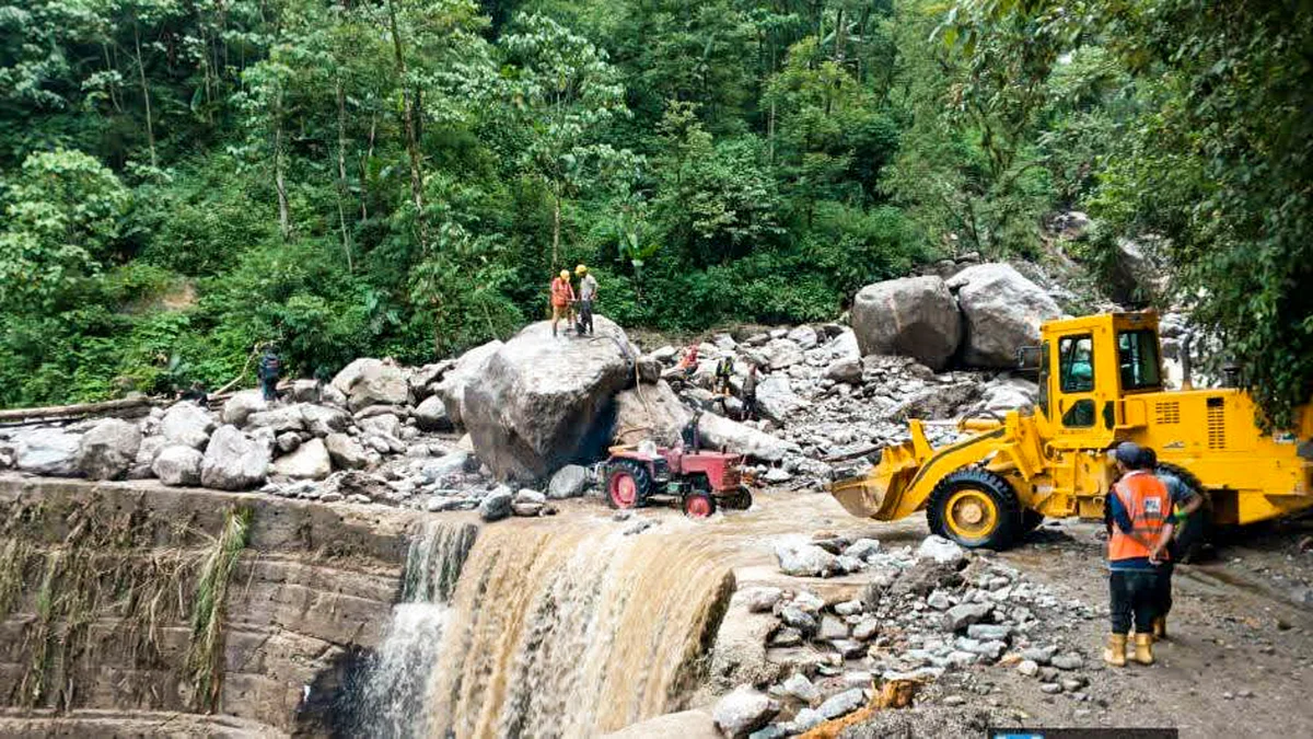 Efforts are on to clear the roads in Sikkim